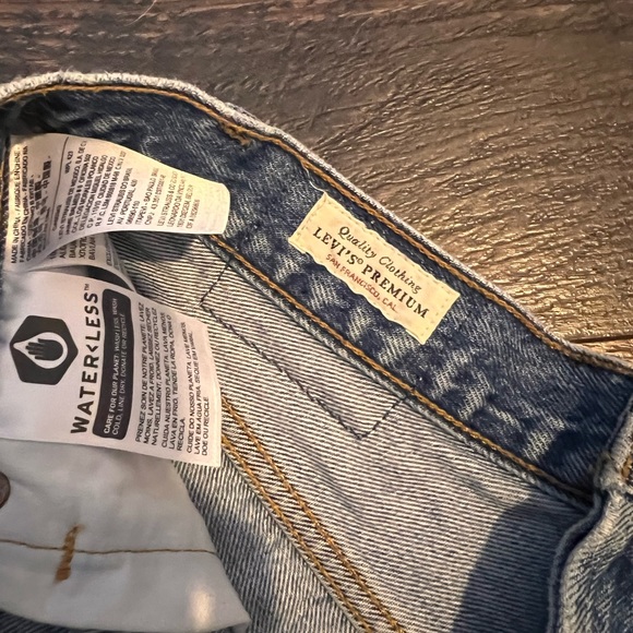 Vintage Levi’s shorts - Picture 5 of 6